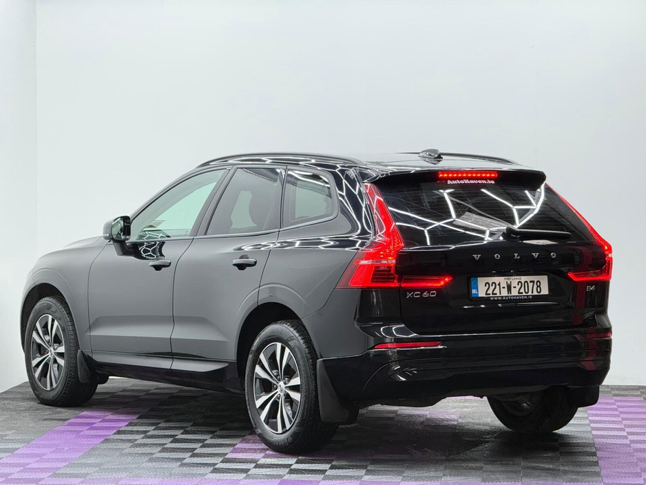 2022 Volvo XC60 B4 diesel MHEV 197hp AT8 Core €39,950