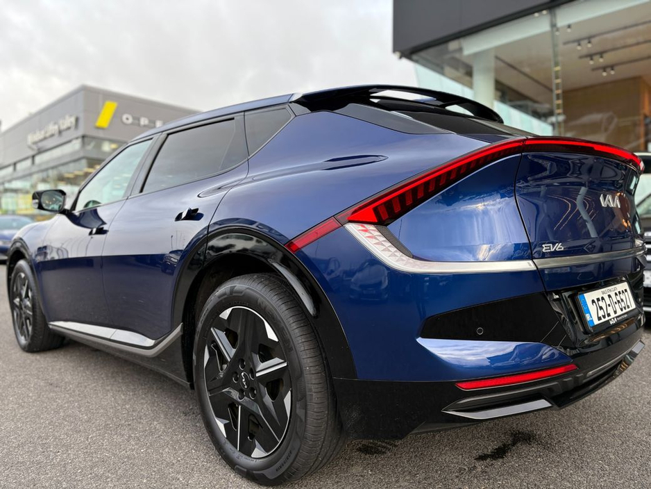 2025 Kia EV6 - image 11