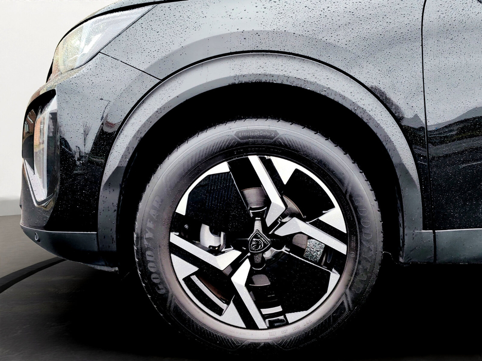 2024 Peugeot 2008 - image 16