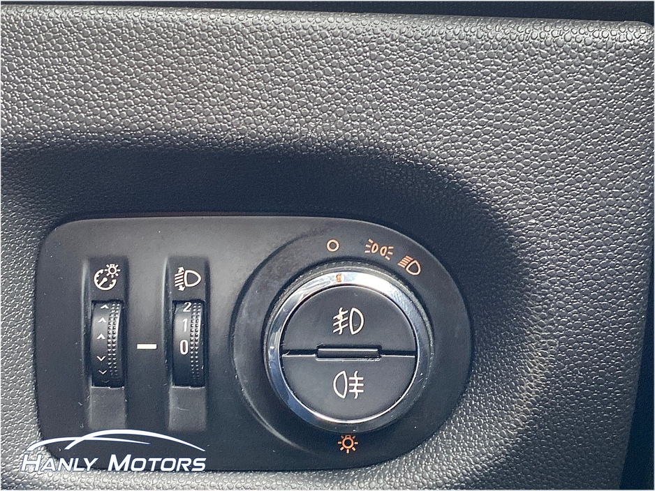 2014 Opel Corsa SC 1.2I 16V 4DR €4,450