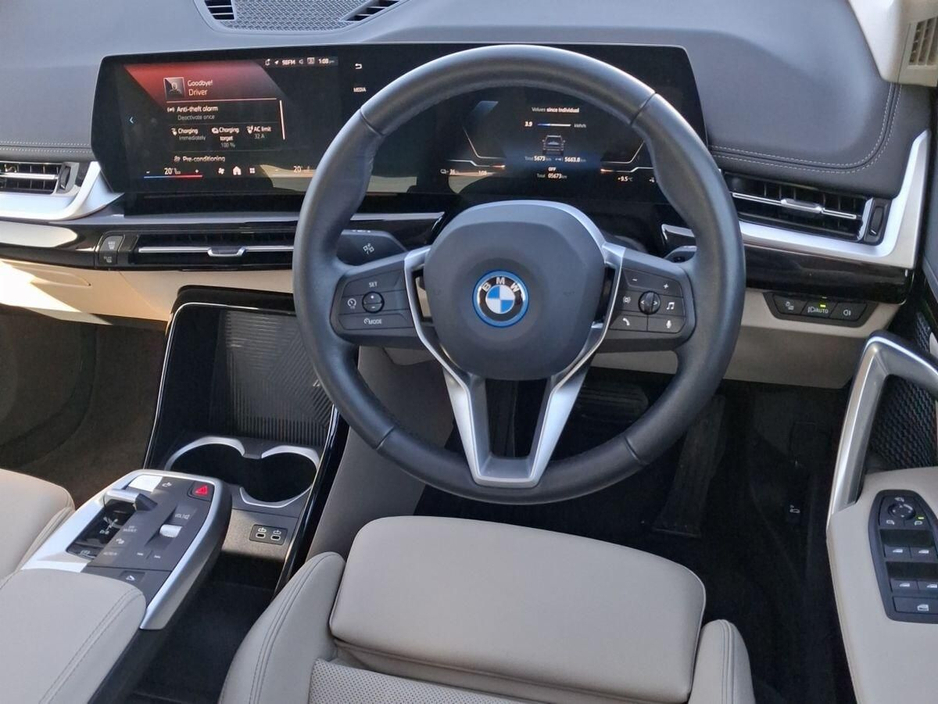 2025 BMW iX1 - image 6