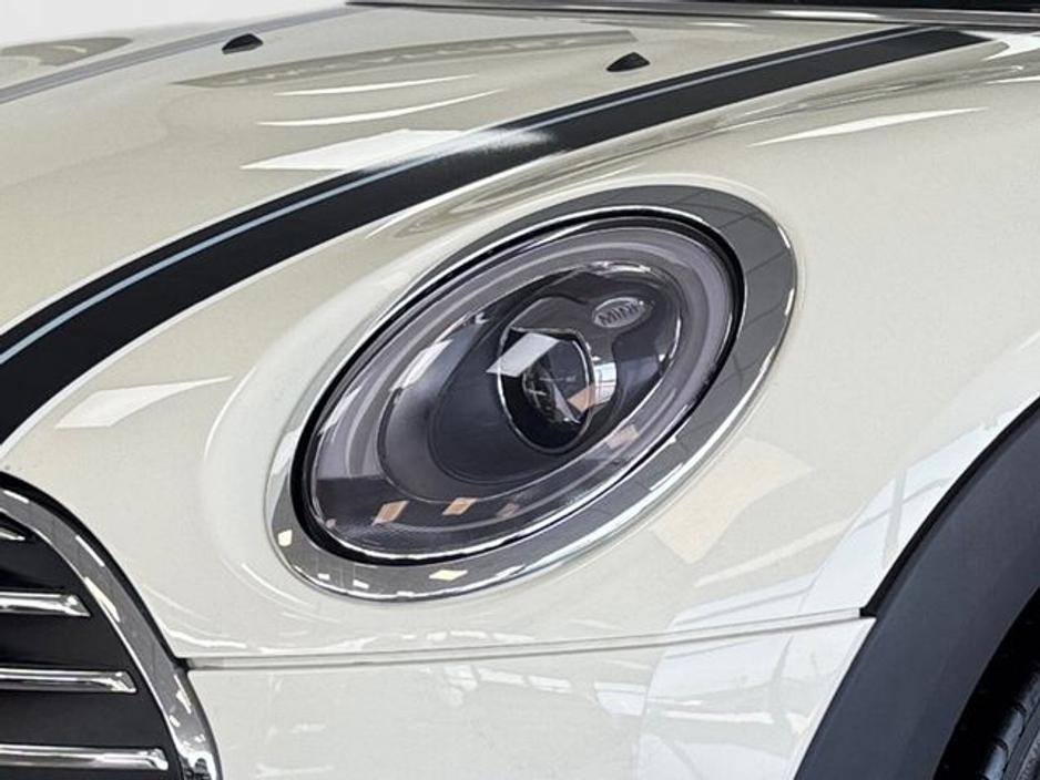 2017 MINI Clubman - image 9