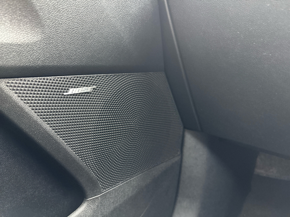 2022 Kia Sorento - image 11