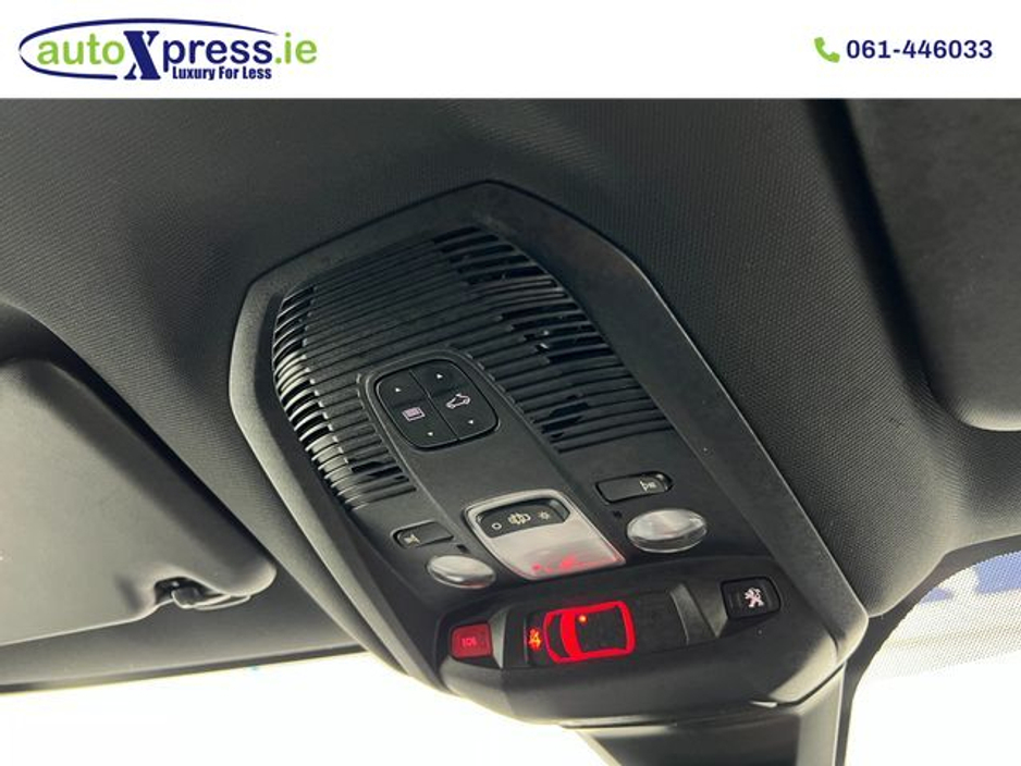 2017 Peugeot 3008 - image 29