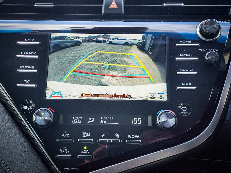 2020 Toyota Camry - image 29