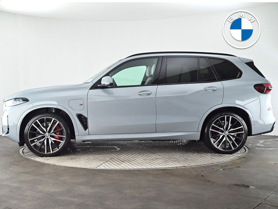 2025 BMW X5 xDrive50e M Sport €109,900