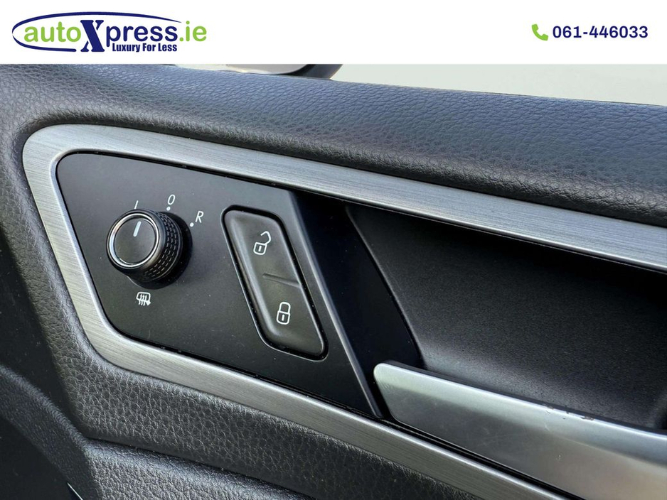 2014 Volkswagen Golf - image 8