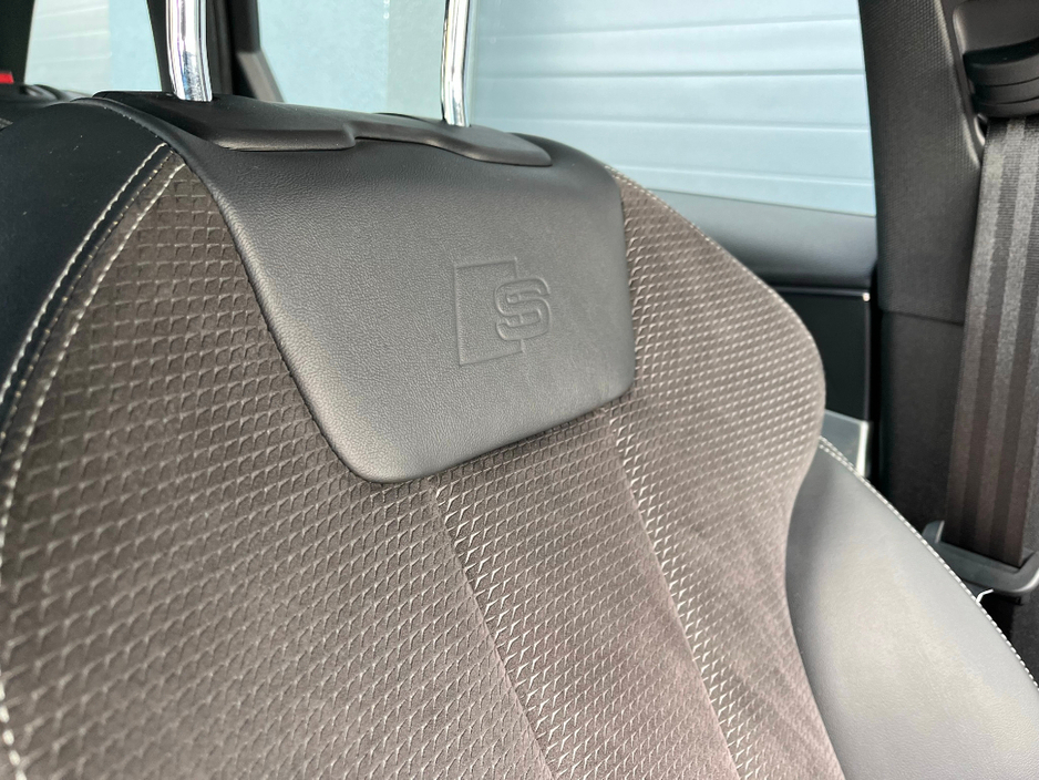 2018 Audi A4 - image 24