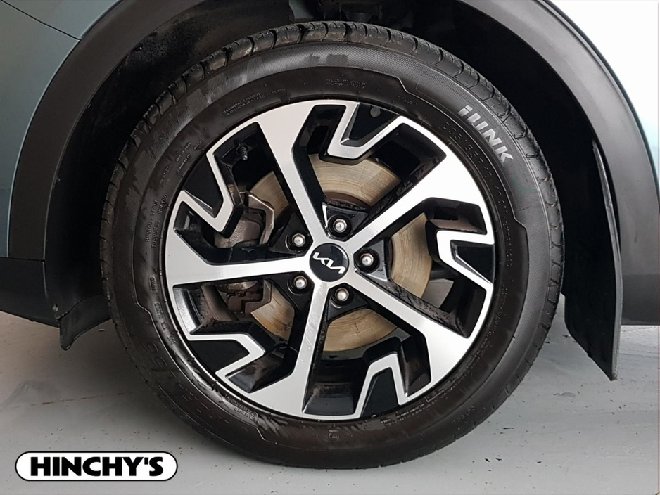 2023 Kia Sportage - image 8