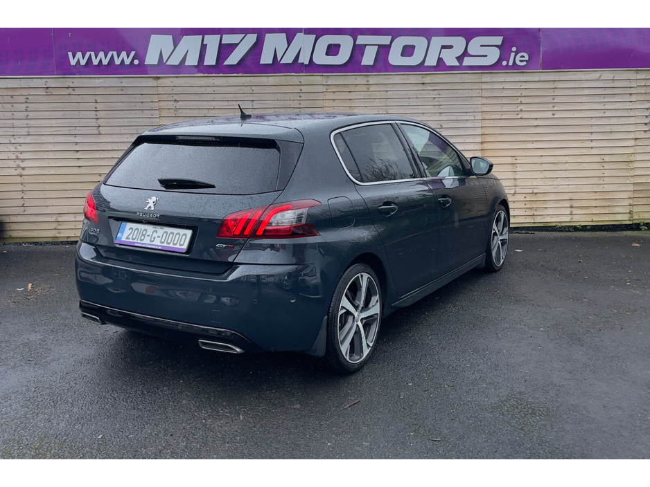 2018 Peugeot 308 - image 5
