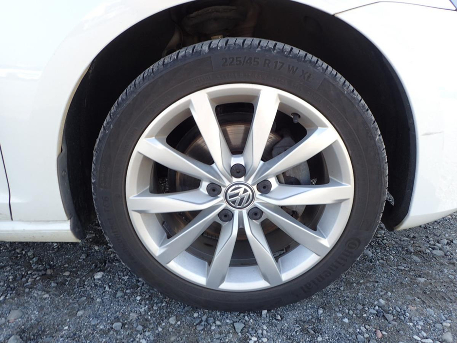 2015 Volkswagen Golf 1.4 Highline €13,950