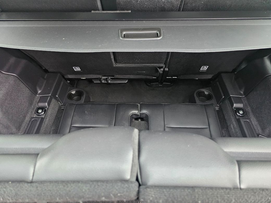 2018 Land Rover Discovery Sport - image 14