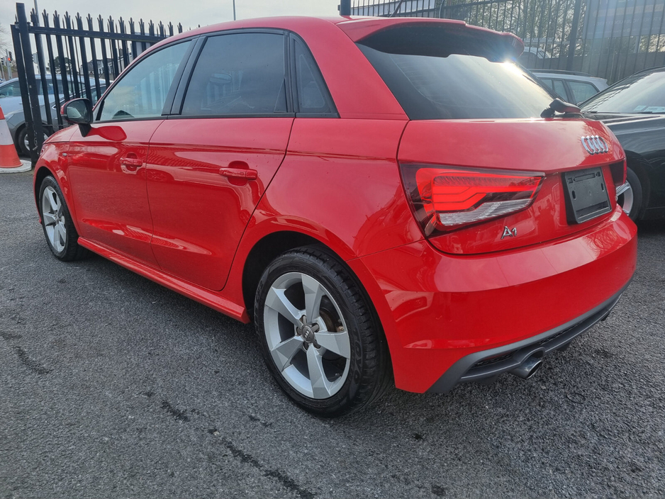 2015 Audi A1 - image 15
