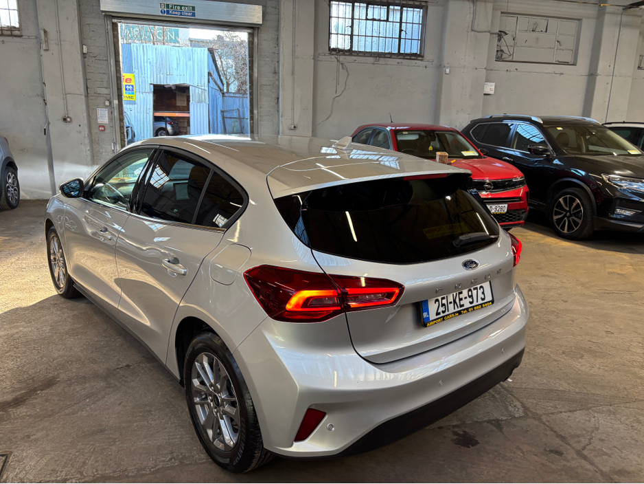 2025 Ford Focus TITANIUM 5DR 1.0T 125 MHE €27,499