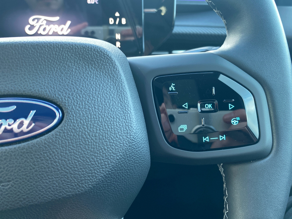 2025 Ford Explorer Extended Range Premium.. Driver assistance + Heat pump €43,500