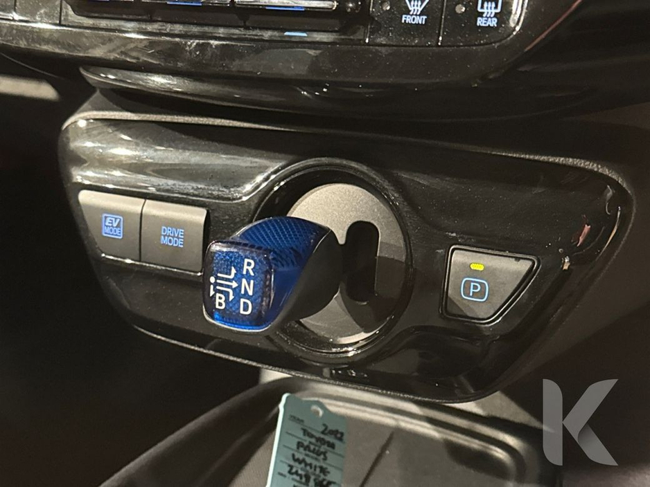 2022 Toyota Prius - image 18