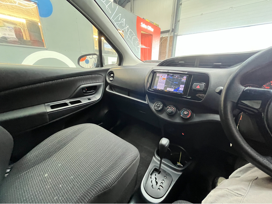 2018 Toyota Vitz - image 13