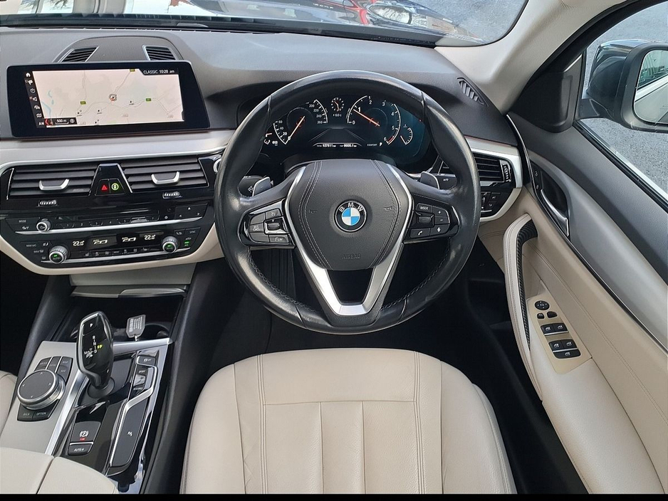2019 BMW 5 Series 520d SE Auto €27,995