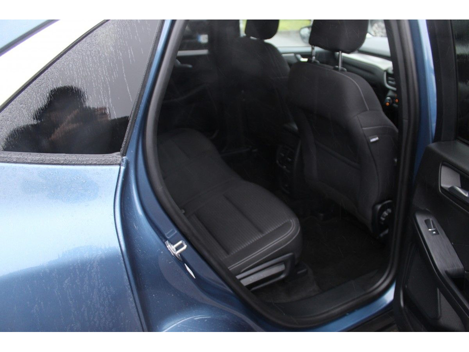 2022 Ford Kuga 2.5 Duratec 190PS FHEV Titanium Auto