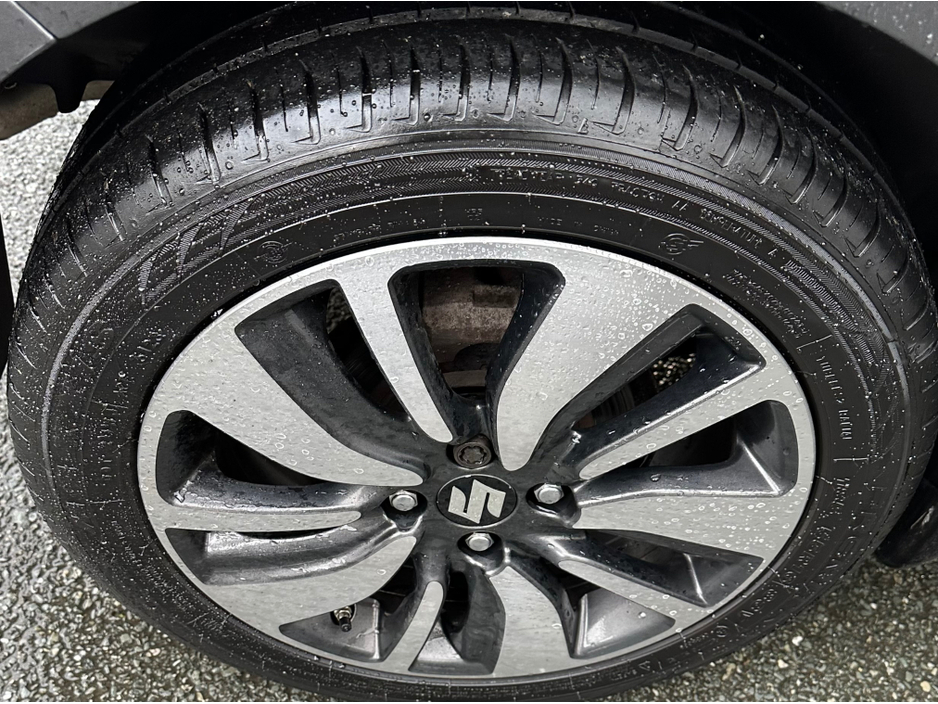 2019 Suzuki Swift - image 15