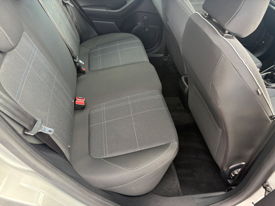 2018 Ford Fiesta - image 11