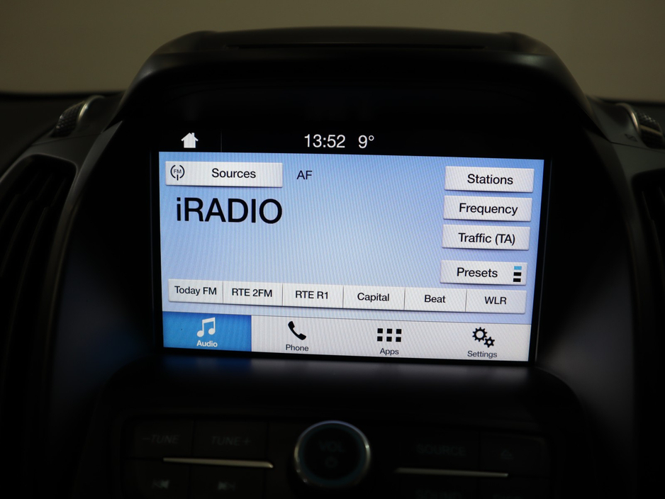 2017 Ford Kuga 1.5 TDCI 120PS FW FWD 4DR ST-LINE €15,800