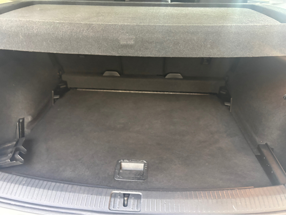 2019 Volkswagen Tiguan - image 4