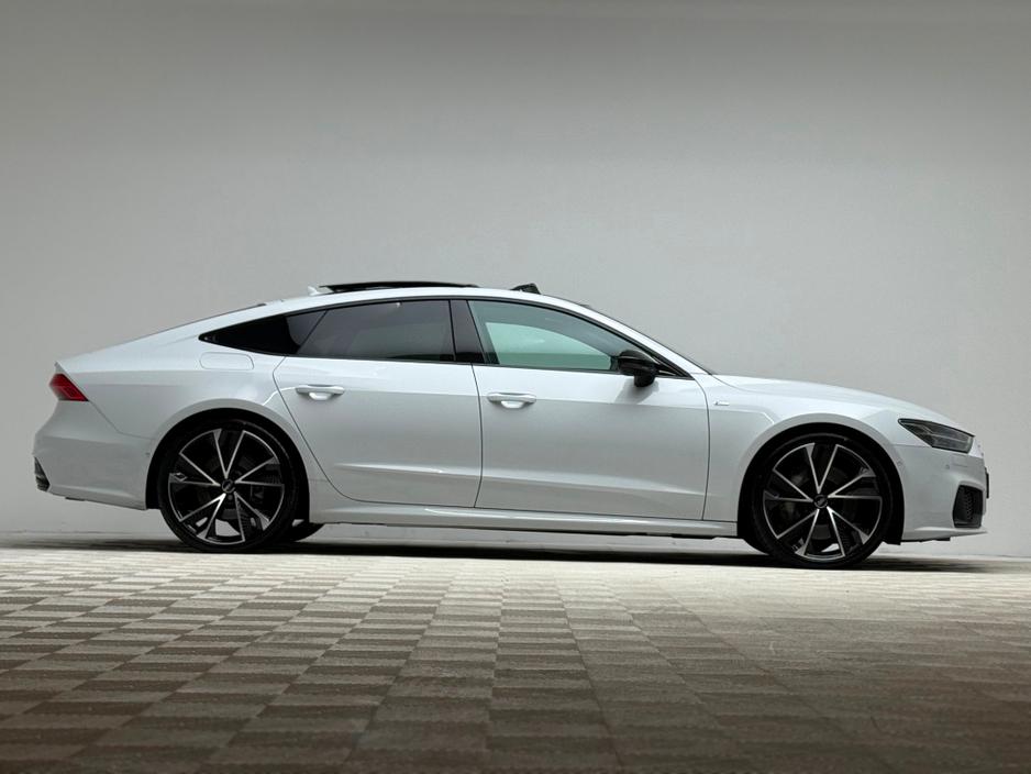 2025 Audi A7 - image 8