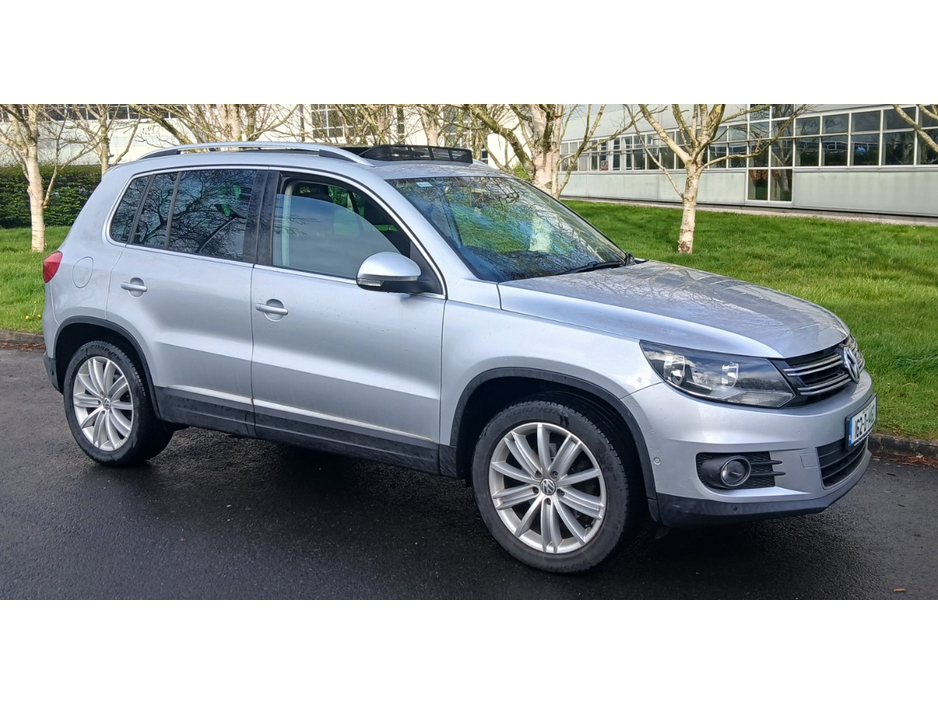 2016 Volkswagen Tiguan - image 4