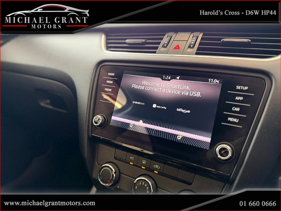 2018 Skoda Octavia - image 27