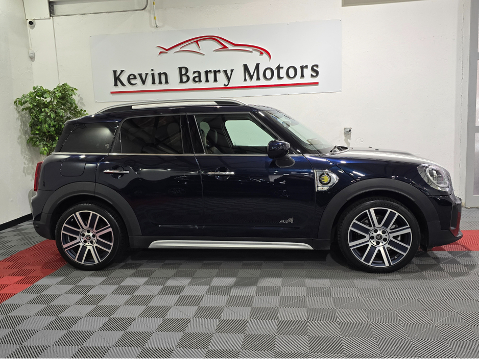 2023 MINI Countryman - image 4