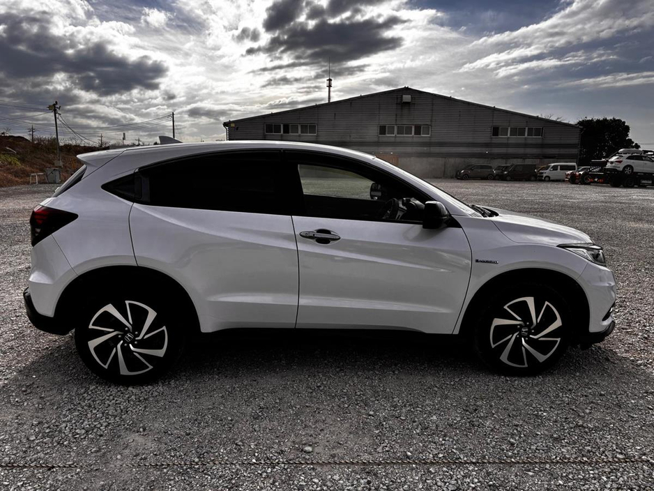 2018 Honda Vezel - image 5