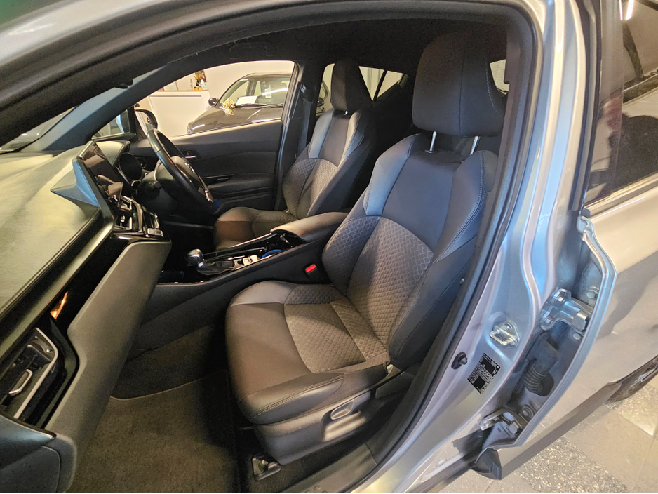 2023 Toyota C-HR HYBRID SPORT 4DR AUTO €25,950