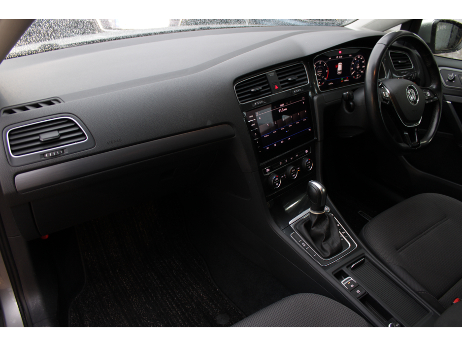 2020 Volkswagen Golf 2.0TDI 150BHP SPORT 5DR HATCHBACK AUTO // 1 OWNER WITH ONLY 82,000 KM'S // BUY WITH CONFIDENCE AA AND SIMI APPROVED DEALER 2026 // FINANCE ARRANGED // ALL TRADE INS WELCOME // €19,950