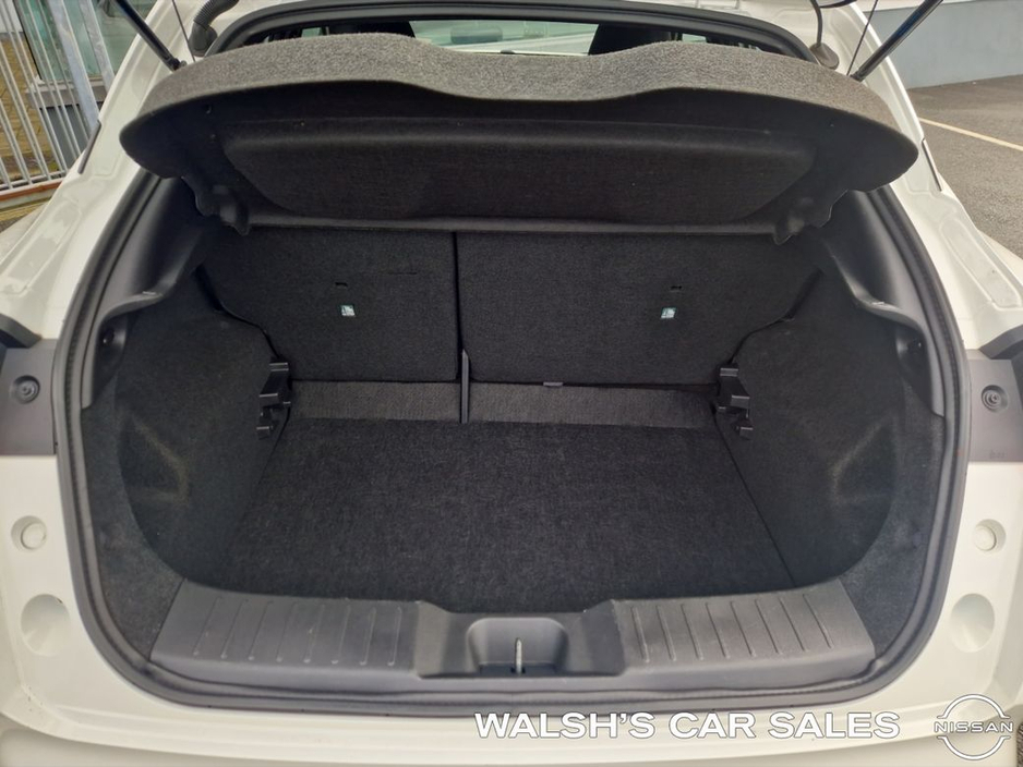 2020 Nissan Juke - image 35