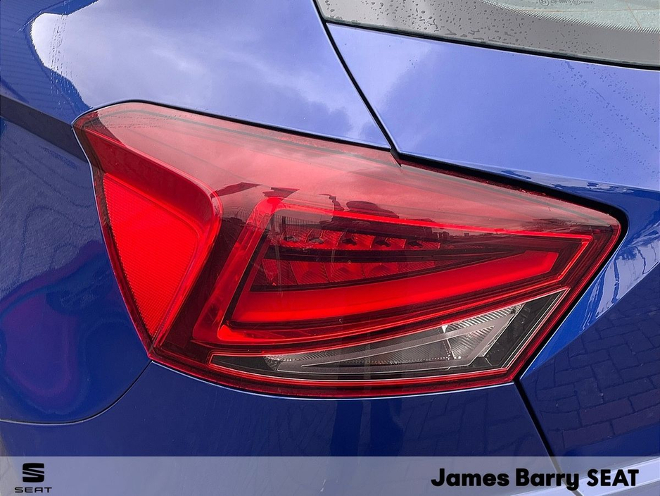 2017 SEAT Ibiza - image 24