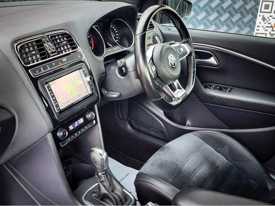 2016 Volkswagen Polo - image 20