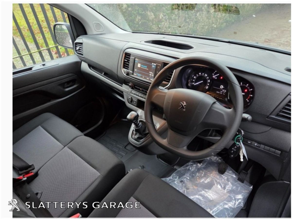 2024 Peugeot Expert EXPERT PROFESSIONAL STD 1.5 HD €24,186
