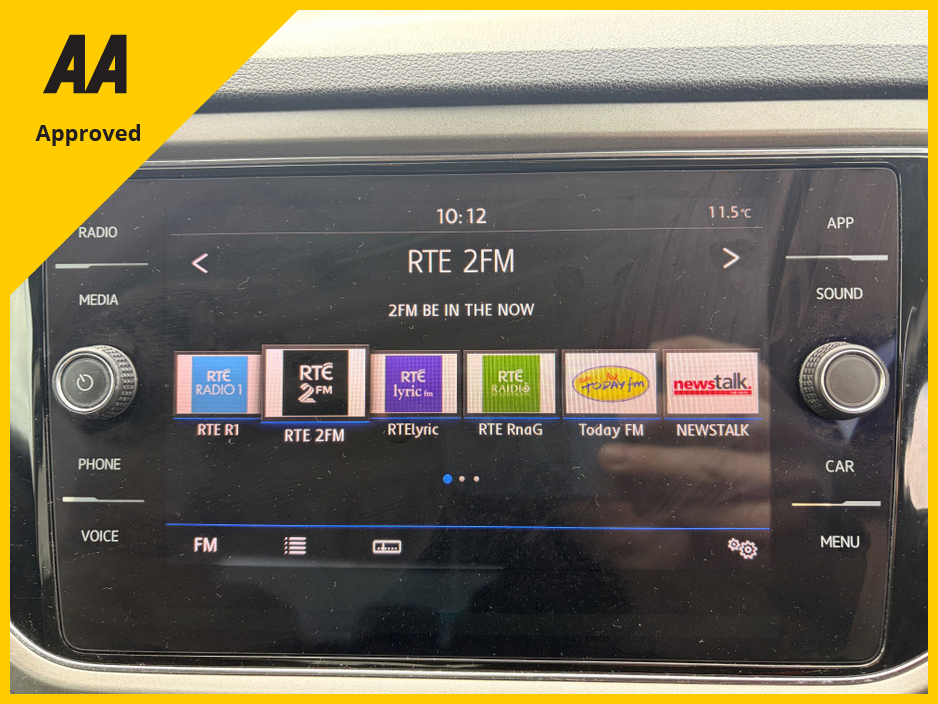 2020 Volkswagen T-Roc - image 18