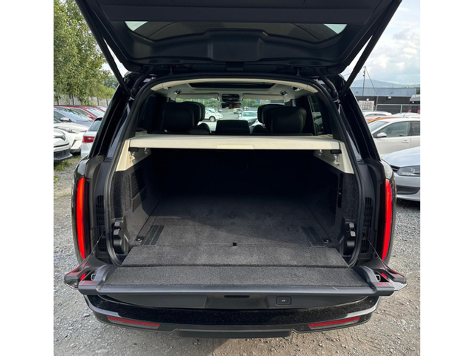 2024 Land Rover Range Rover - image 9