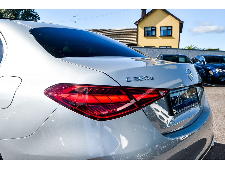 2025 Mercedes-Benz C Class - image 10