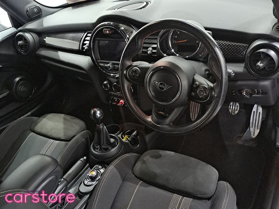 2019 MINI Hatch - image 14