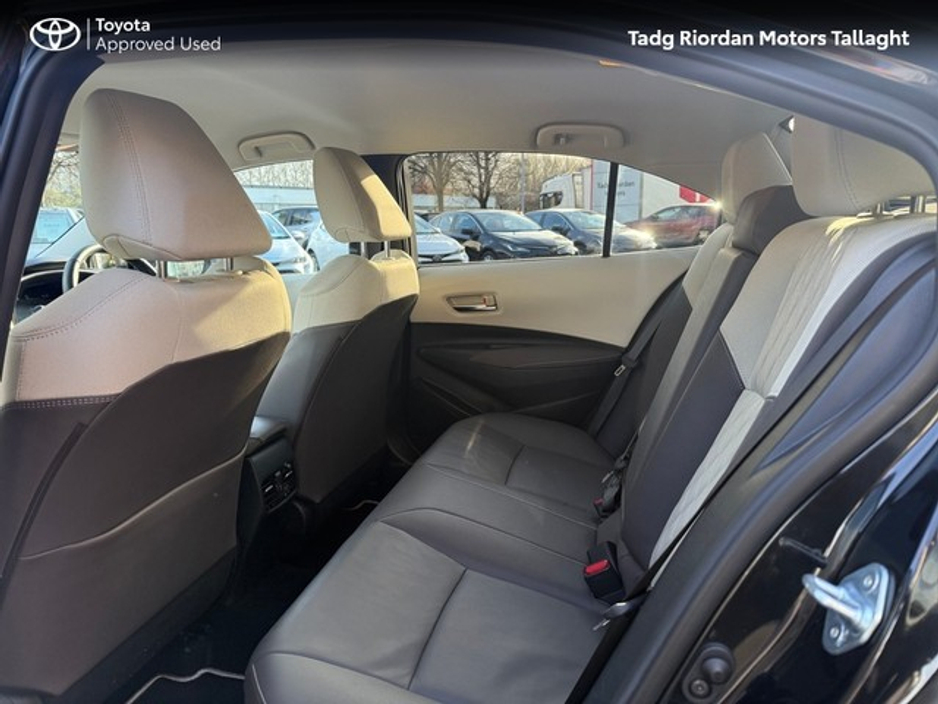 2022 Toyota Corolla - image 8