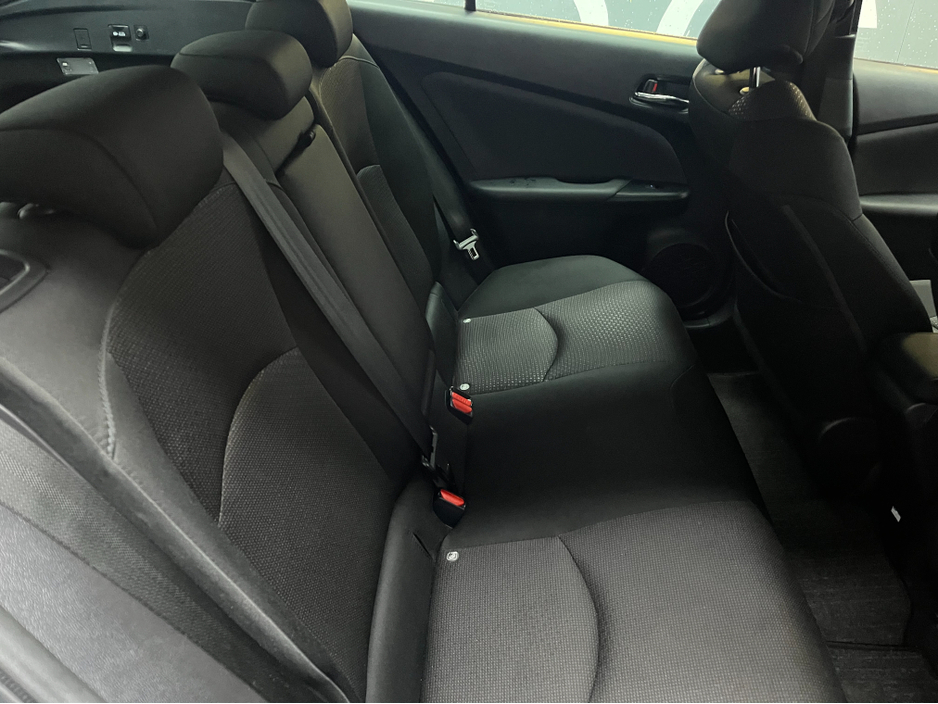 2022 Toyota Prius - image 13