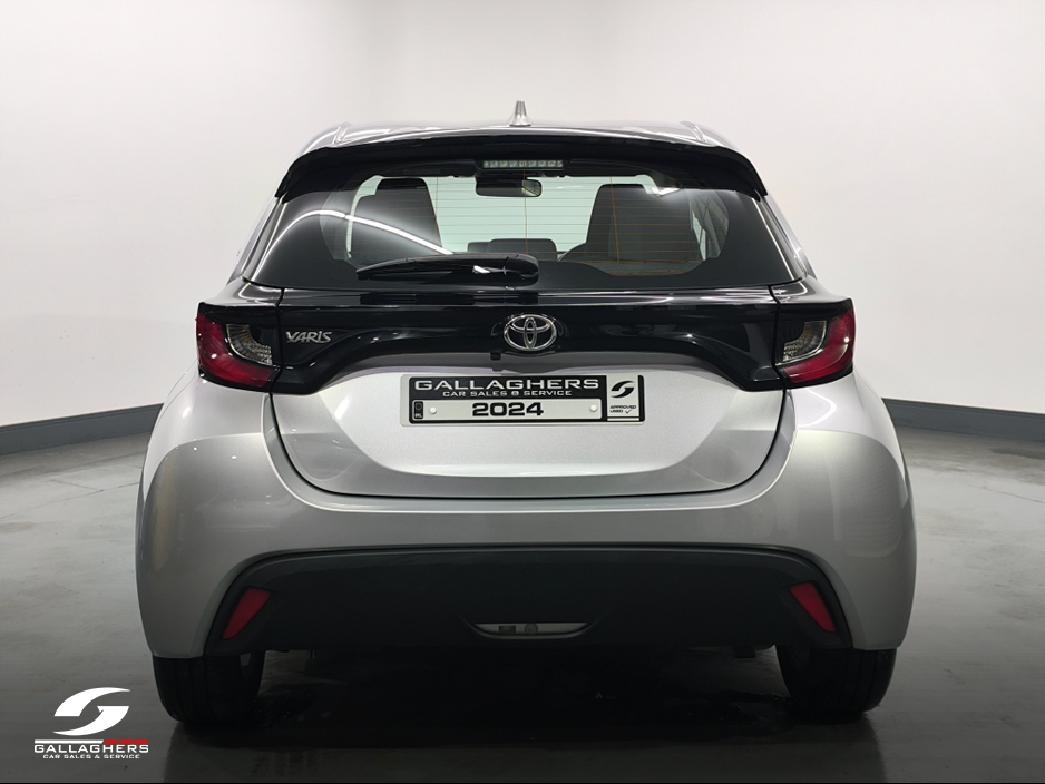 2024 Toyota Yaris (241) LUNA 1.5 PETROL IRISH CAR 1 OWNER €22,495