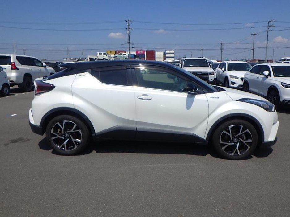 2017 Toyota C-HR 172 G Half Leather €17,500