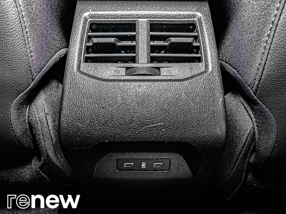 2024 Renault Megane E-Tech - image 29