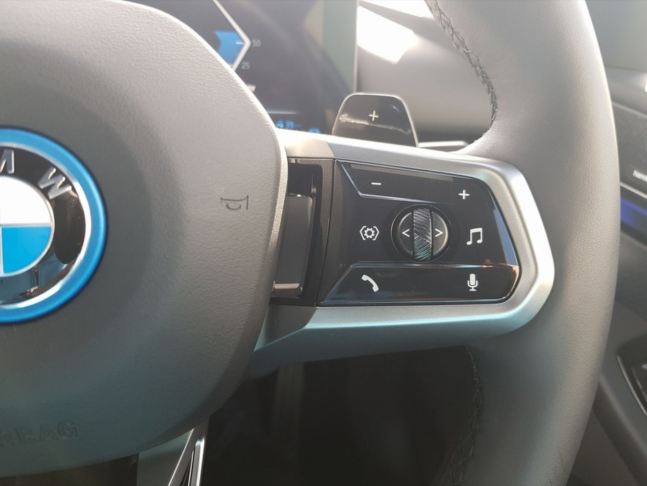 2026 BMW 5 Series - image 16