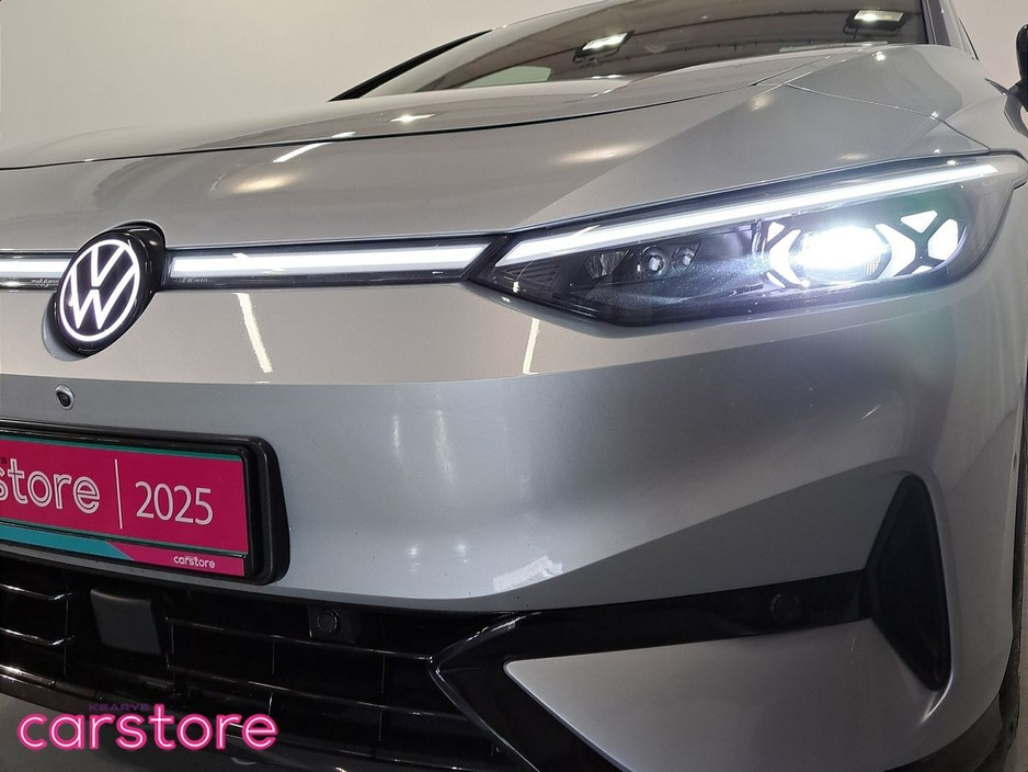 2025 Volkswagen ID.7 - image 21