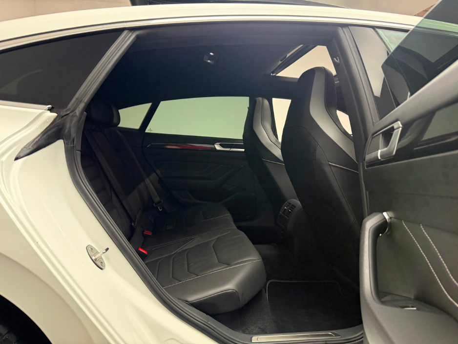 2024 Volkswagen Arteon R-LINE 1.4 TSI PHEV *PAN ROOF* €41,990